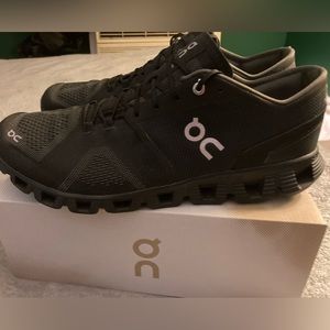 On running mens athletic shoes